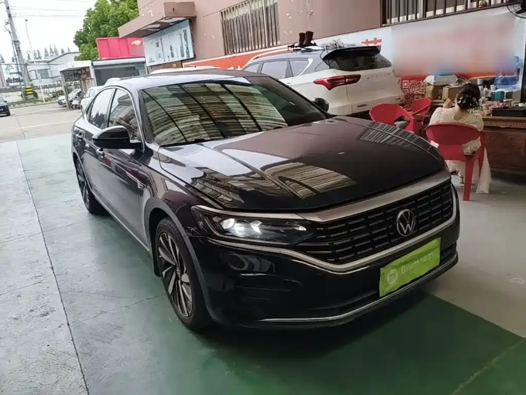 Volkswagen Passat — фото 8