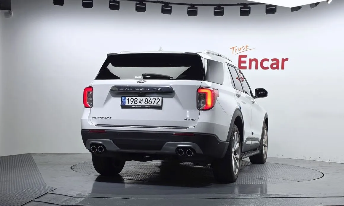 Ford Explorer 2022 из KR, фото 6
