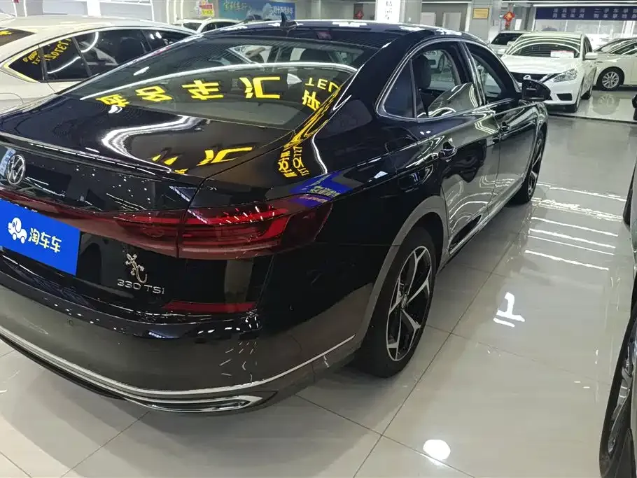 Volkswagen Passat — фото 8