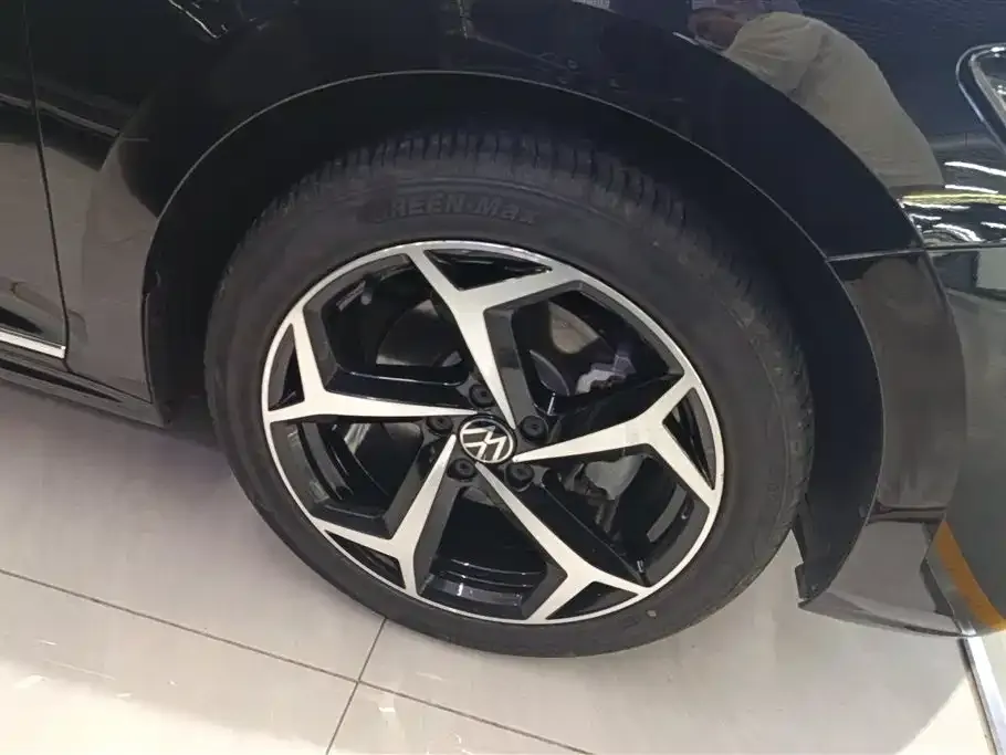 Volkswagen Passat — фото 2