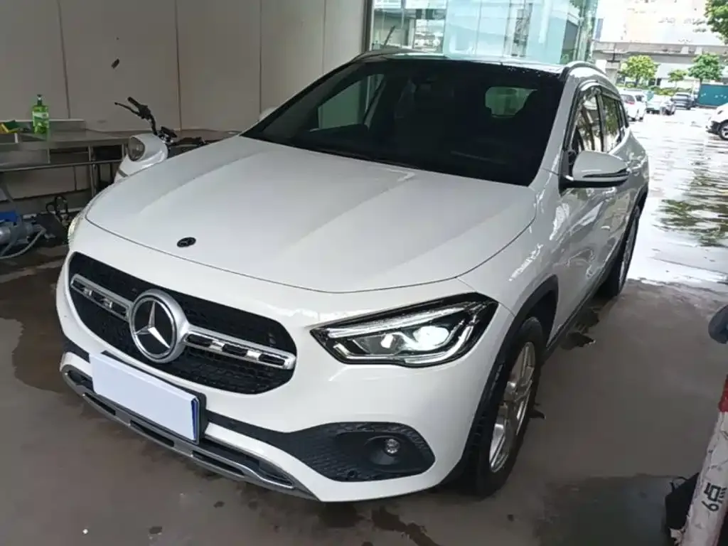 Mercedes-Benz GLA — фото 6