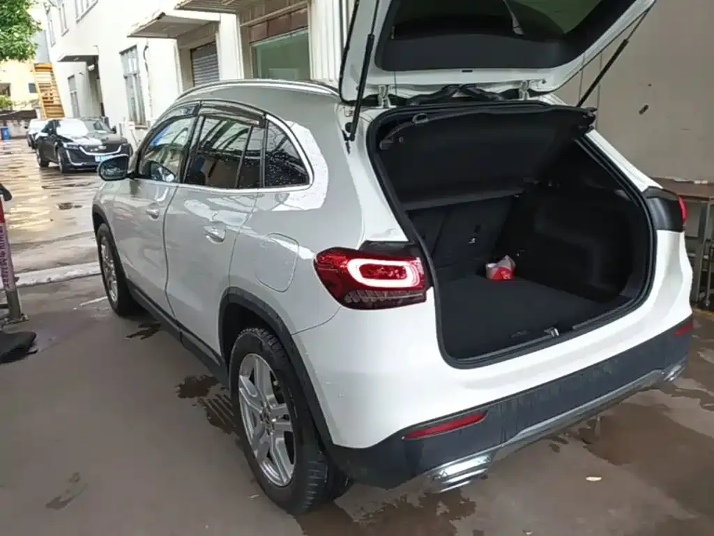 Mercedes-Benz GLA — фото 8