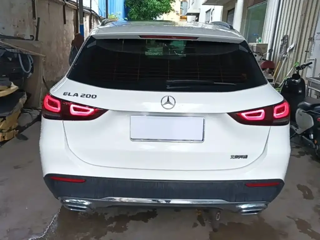 Mercedes-Benz GLA — фото 9