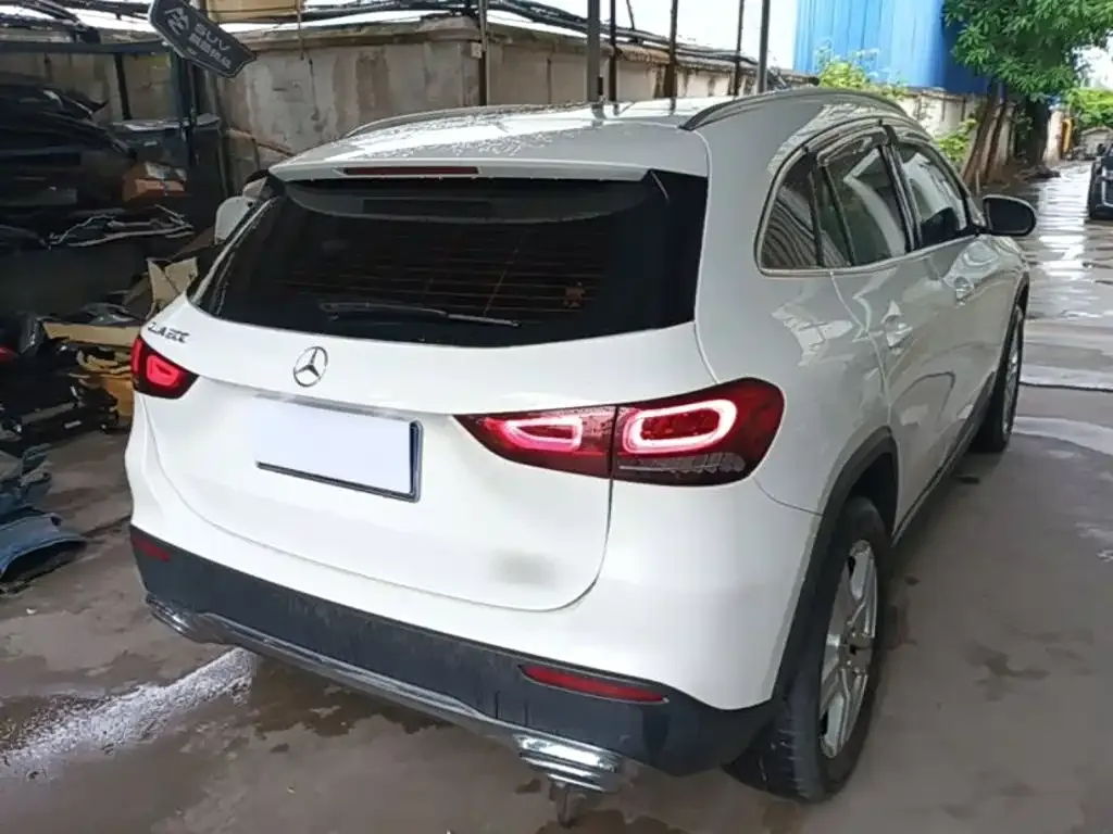 Mercedes-Benz GLA — фото 7