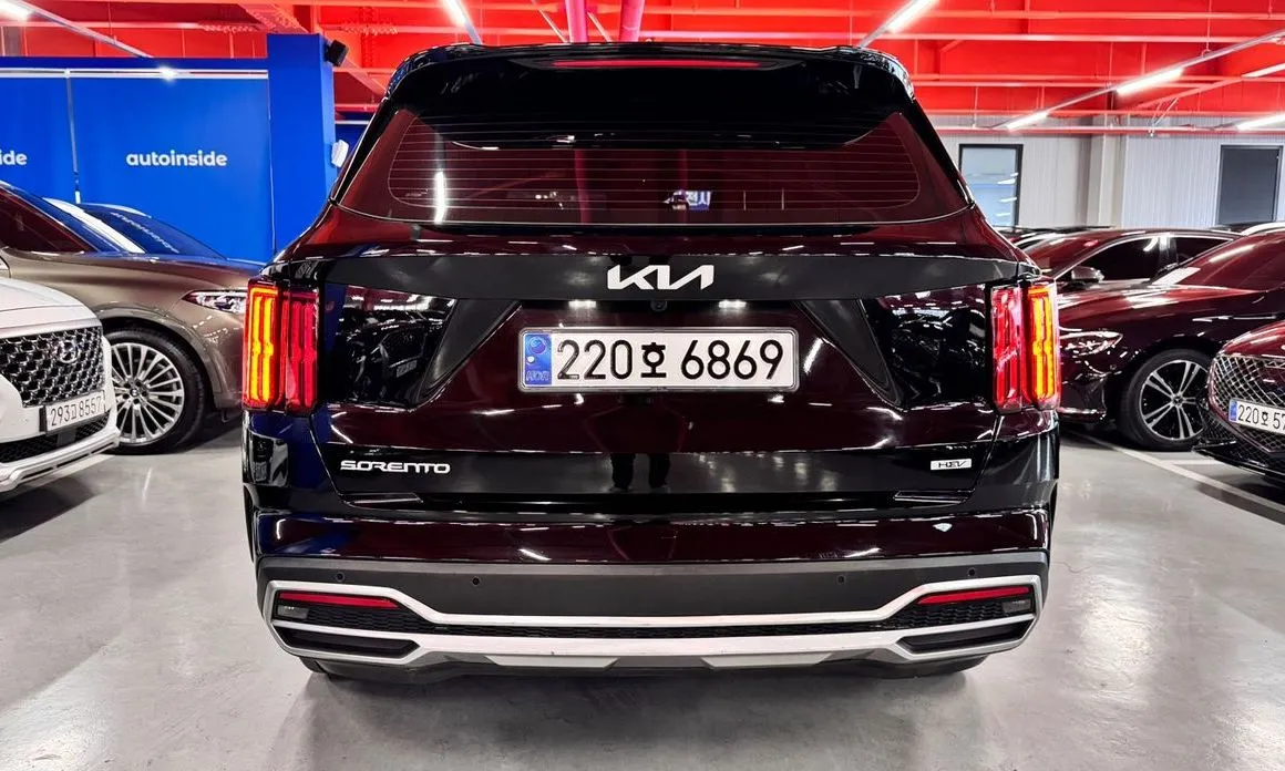 Kia Sorento — фото 7