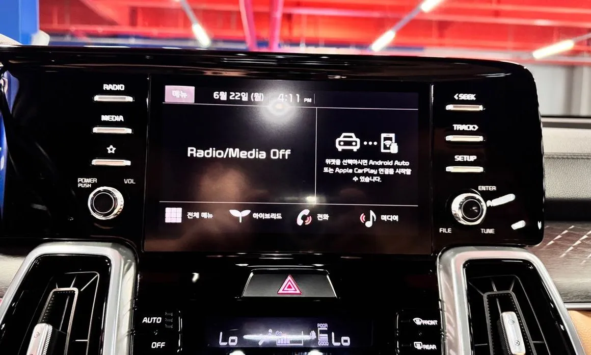 Kia Sorento — фото 4