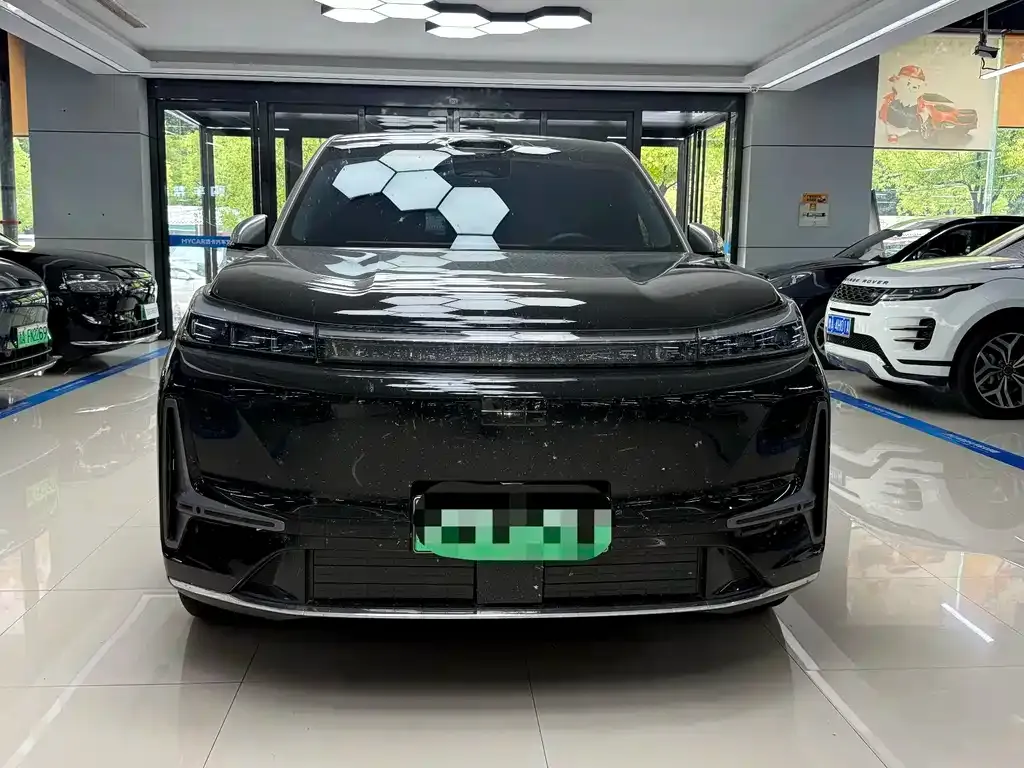 Geely Galaxy M9 — фото 4