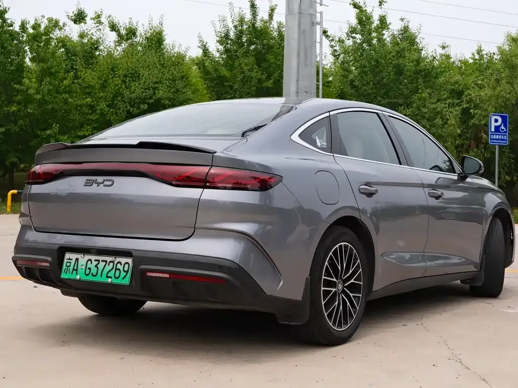 BYD Qin L — фото 10
