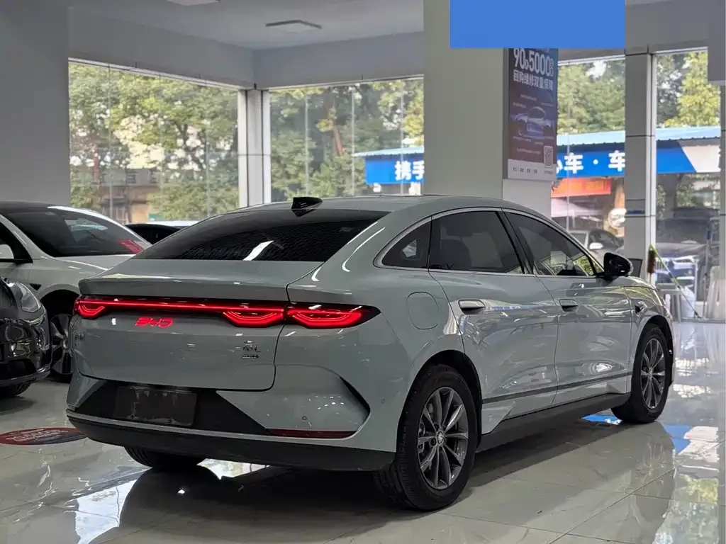 BYD Qin L — фото 7