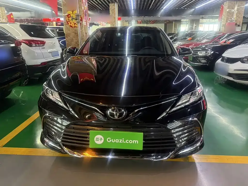 Toyota Camry — фото 6