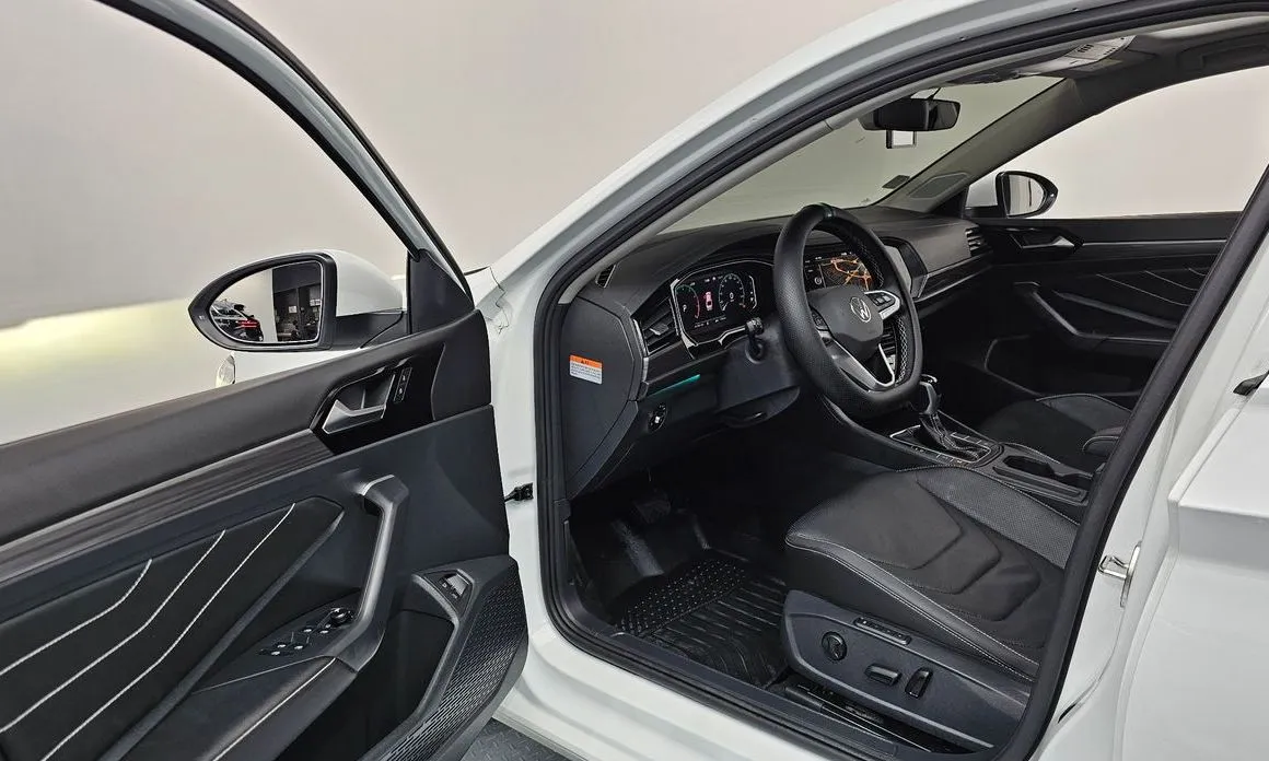 Volkswagen Jetta 2024 из KR, фото 3