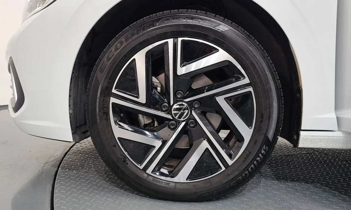 Volkswagen Jetta 2024 из KR, фото 7