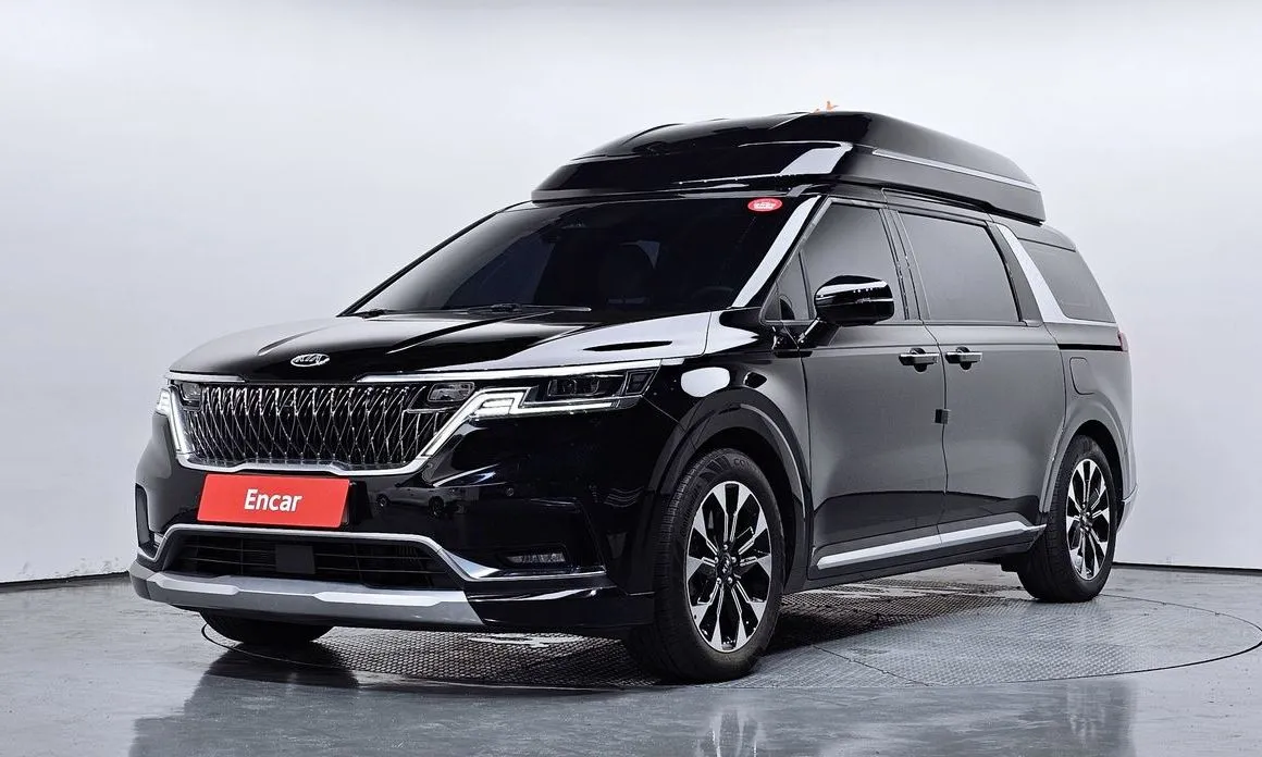 Kia Carnival — фото 1
