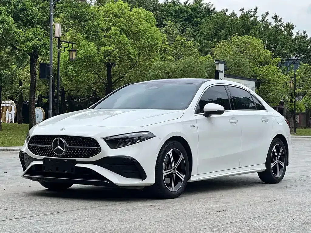 Mercedes-Benz A-Class — фото 1