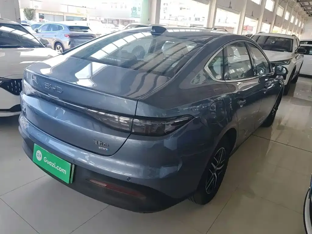 BYD Seal 05 DM-i — фото 9