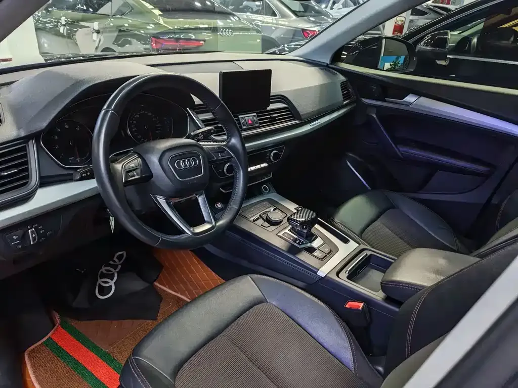 Audi Q5L 2021 из CN, фото 5