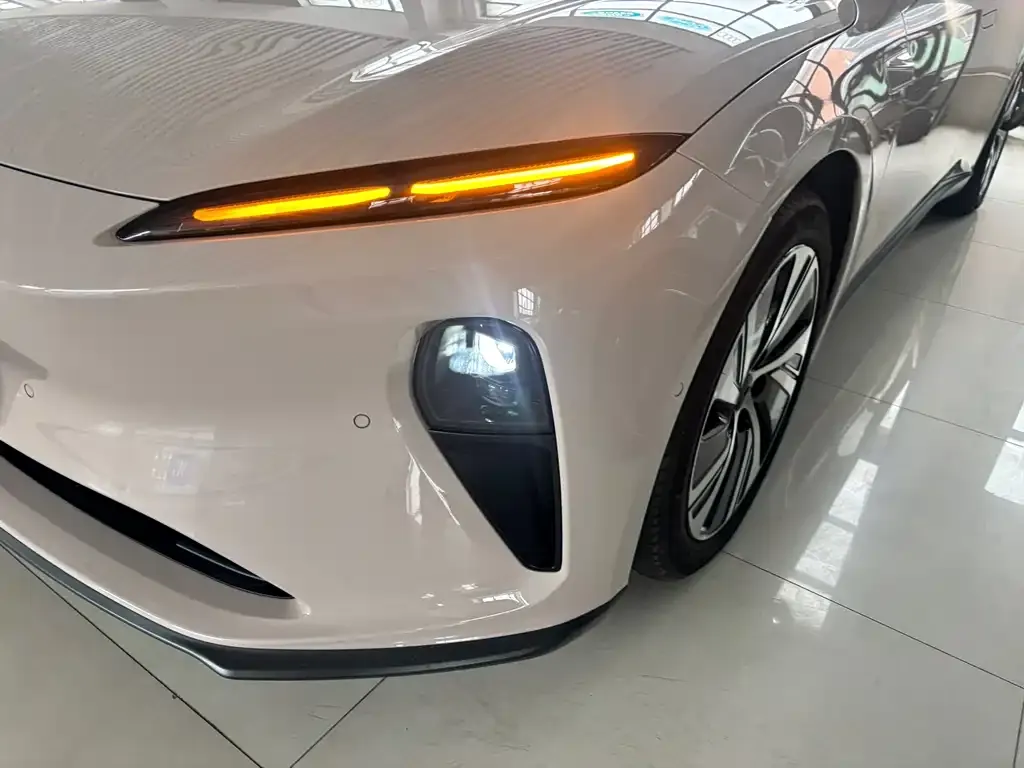 NIO ET5 — фото 3