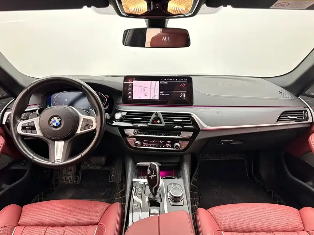 BMW 5 Series — фото 9