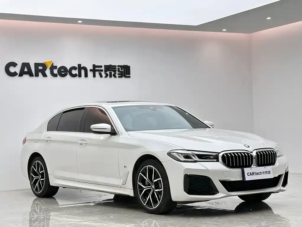 BMW 5 Series — фото 2