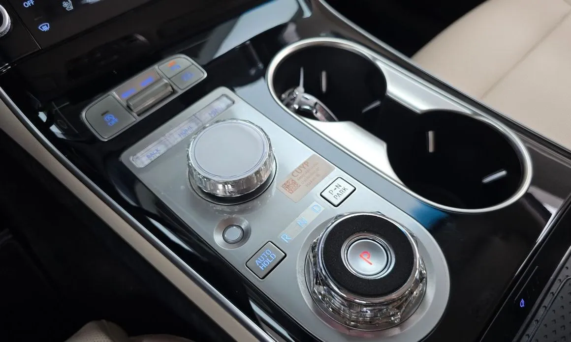 Genesis GV70 — фото 10
