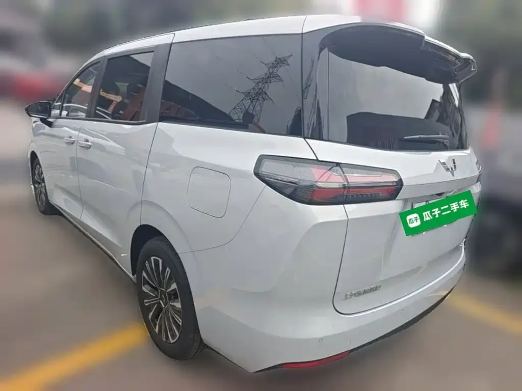 Wuling Starlight 730 New Energy — фото 7