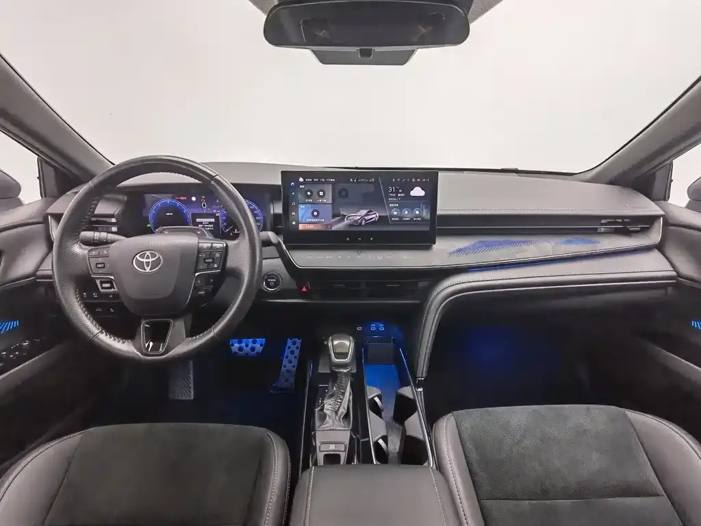 Toyota Camry 2024 из CN, фото 8
