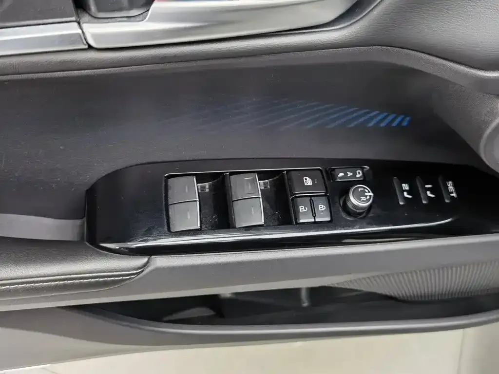 Toyota Camry 2024 из CN, фото 6