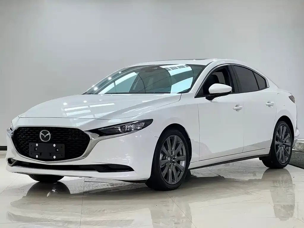 Mazda 3 Axela — фото 1