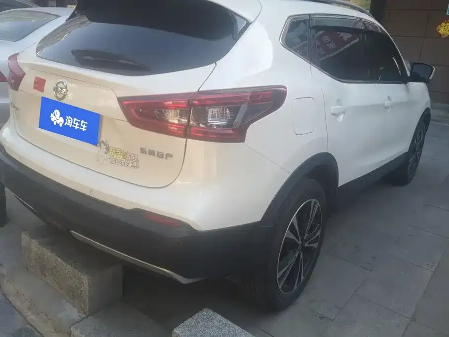 Nissan Qashqai — фото 9