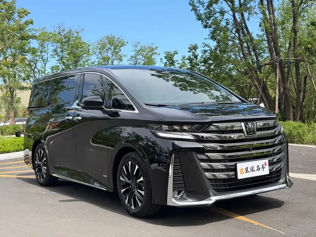 Toyota Vellfire — фото 5