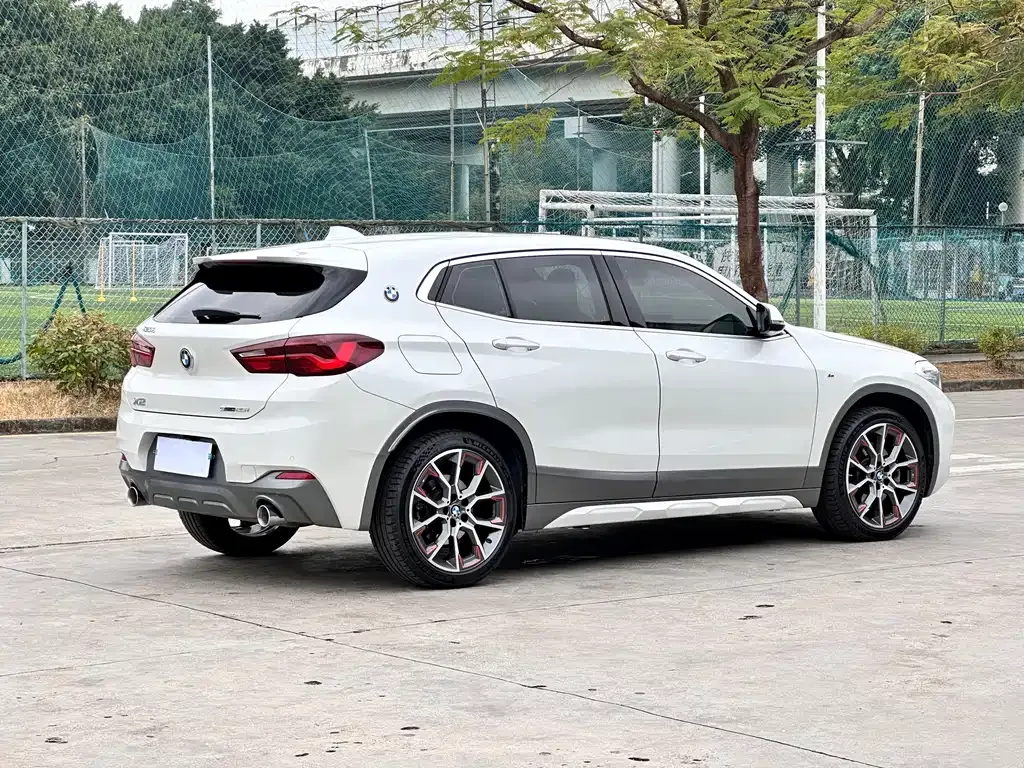 BMW X2 — фото 9