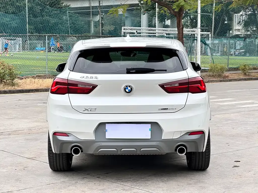 BMW X2 — фото 6