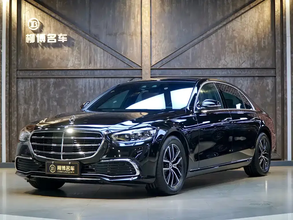 Mercedes-Benz S-Class — фото 1