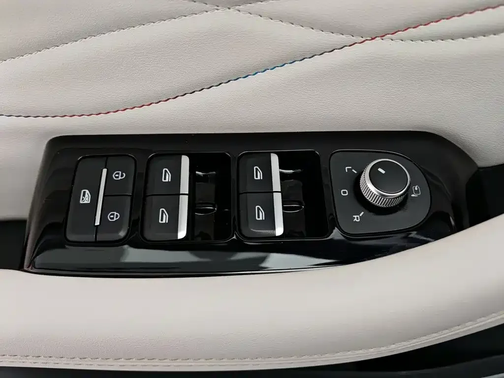 Geely Xingyue L 2024 из CN, фото 5