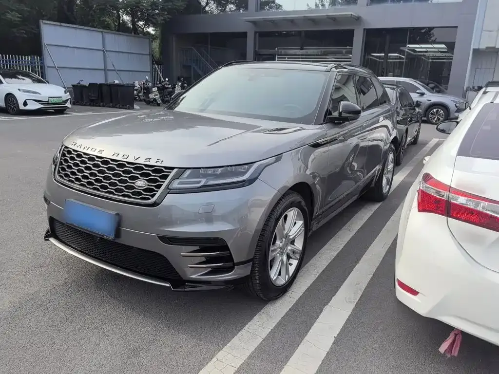 Land Rover Velar — фото 10