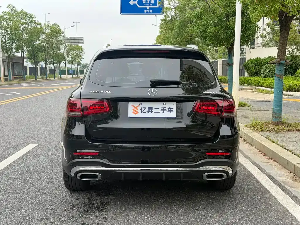 Mercedes-Benz GLC — фото 10