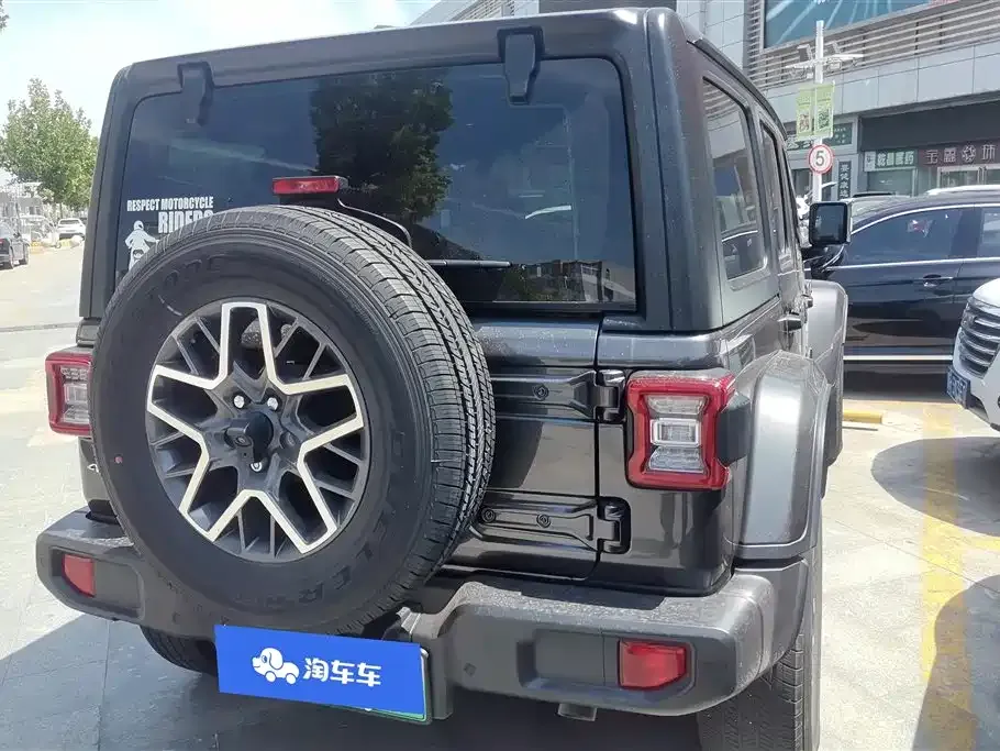 Jeep Wrangler PHEV 2023 из CN, фото 4
