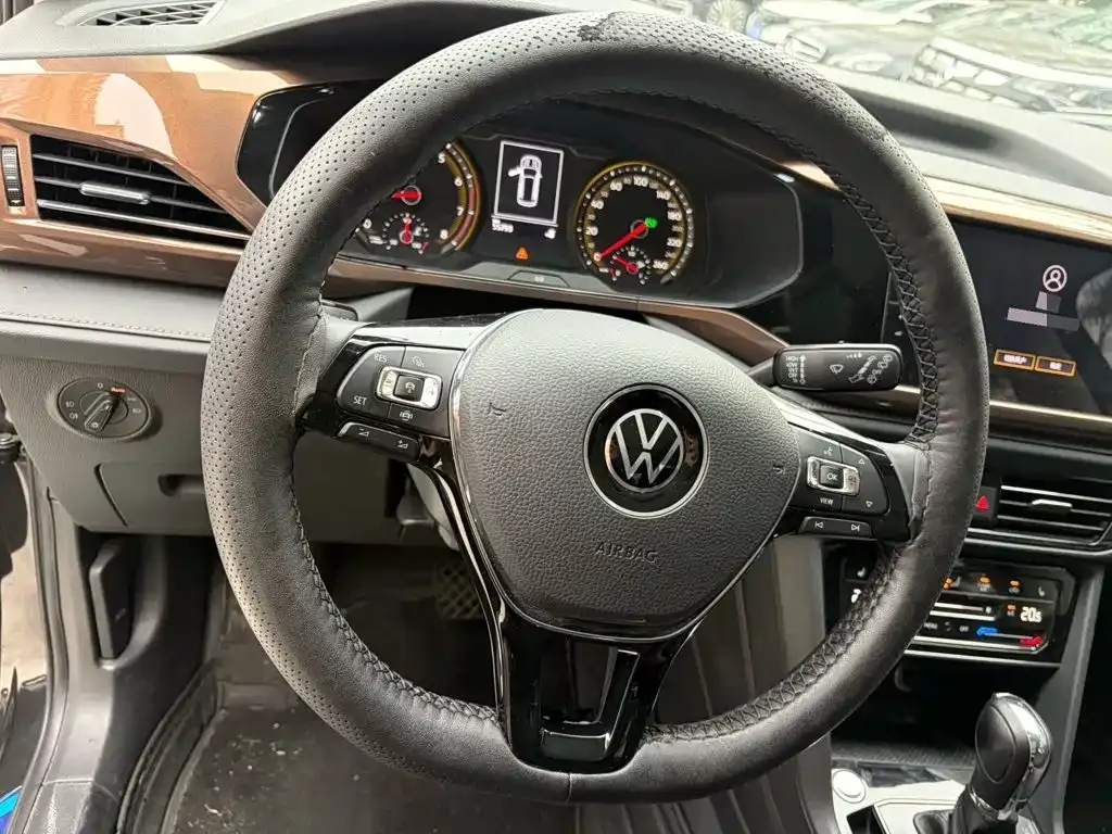 Volkswagen Tharu 2022 из CN, фото 10