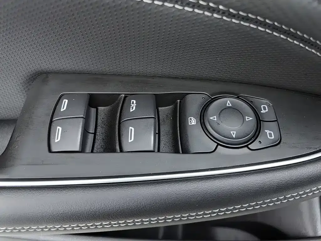 Buick Regal — фото 10