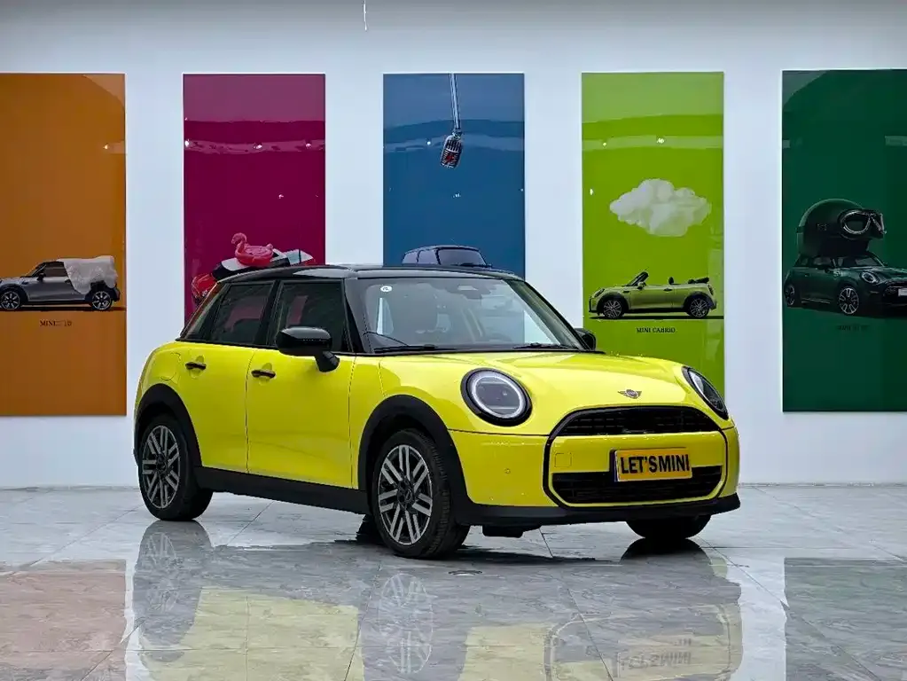 MINI Cooper (3-door) — фото 1