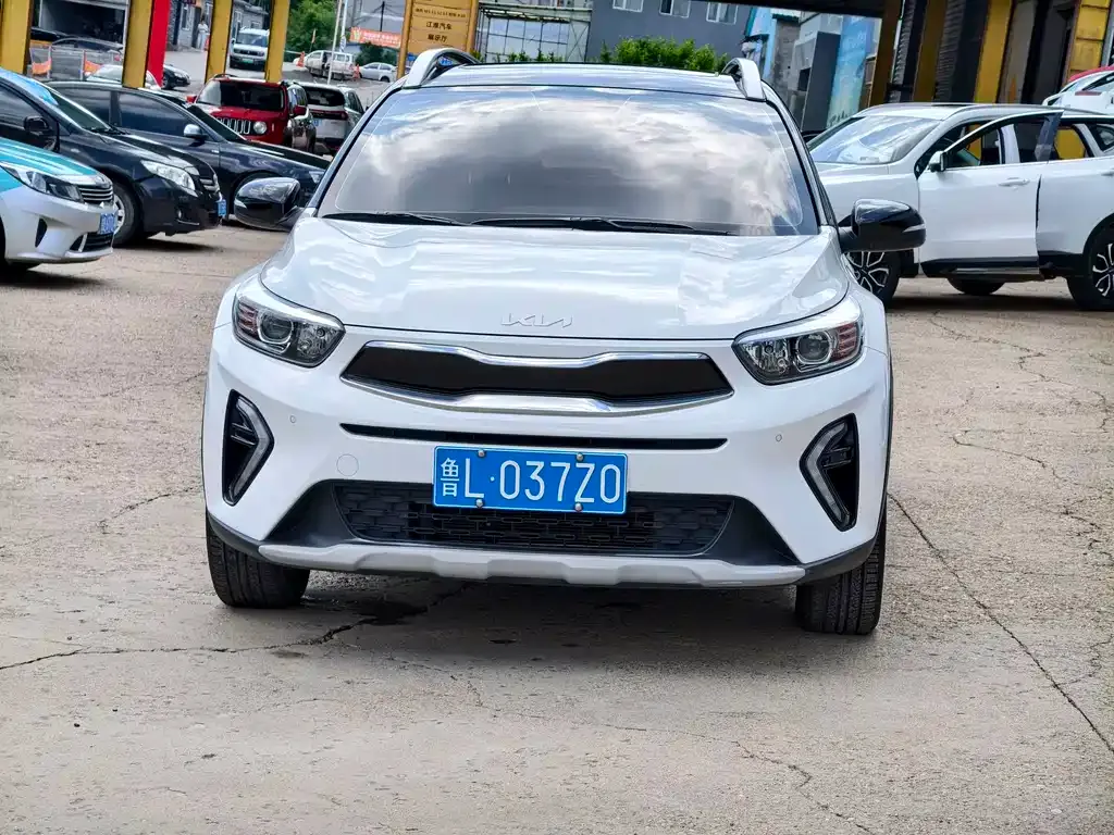Kia KX1