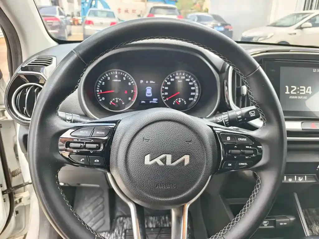 Kia KX1 2022 из CN, фото 8