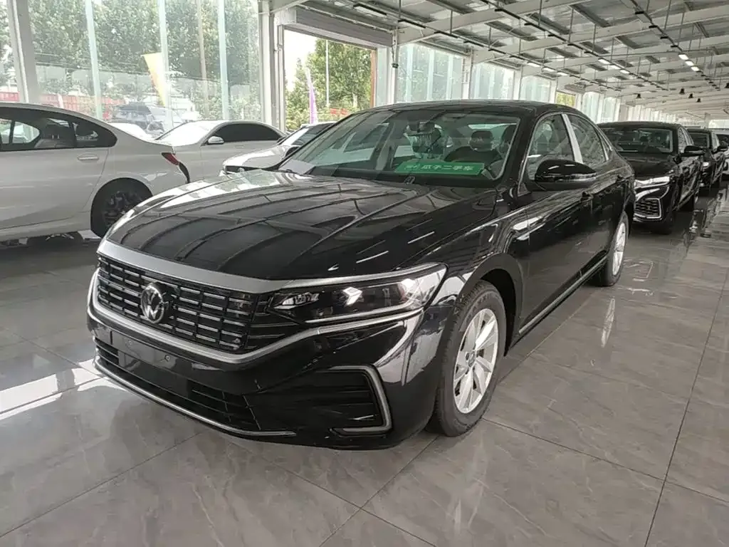 Volkswagen 帕萨特插电混动 — фото 1