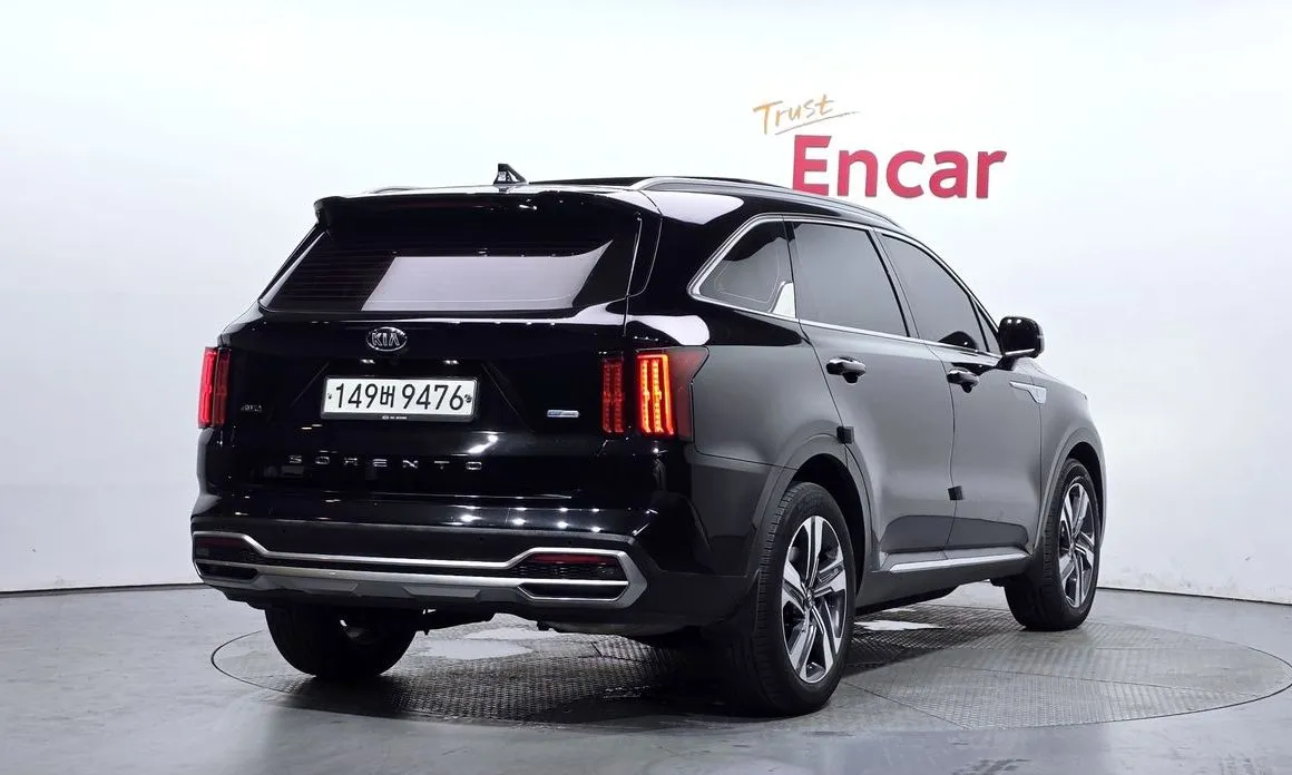 Kia Sorento — фото 9