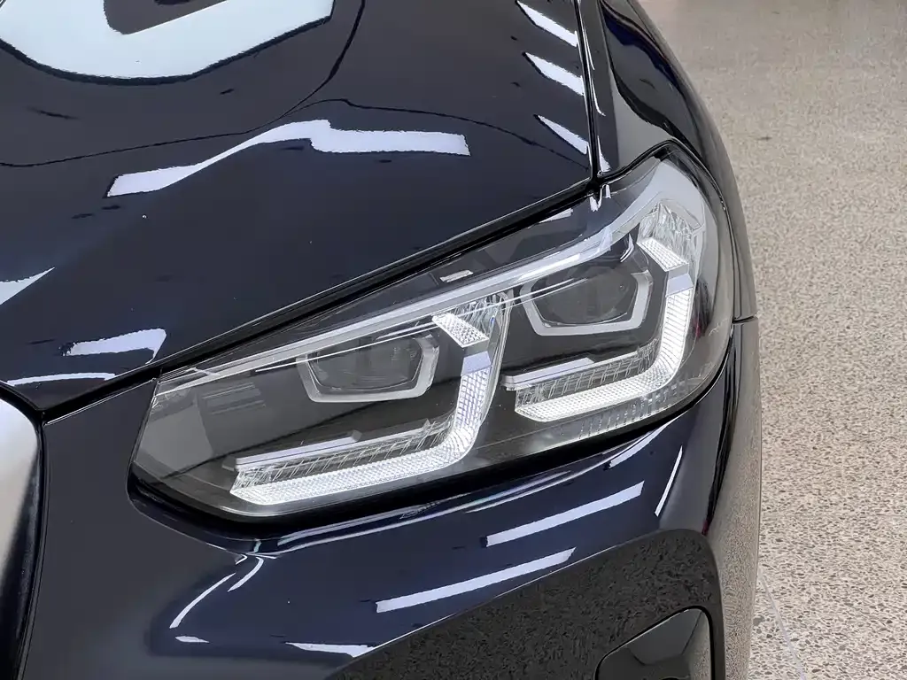 BMW iX3 — фото 2