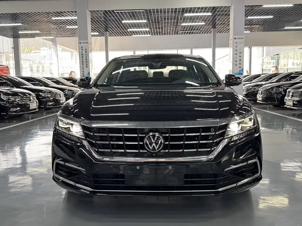 Volkswagen Passat — фото 2