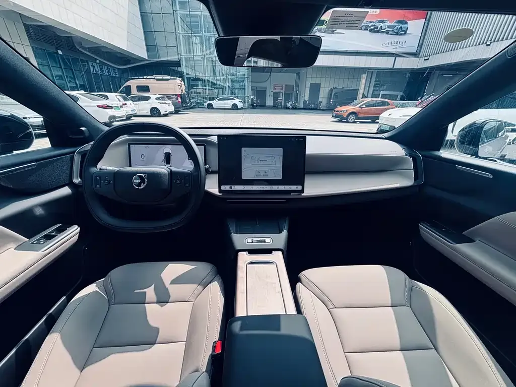 Volvo XC70 Plug-in Hybrid 2026 из CN, фото 9