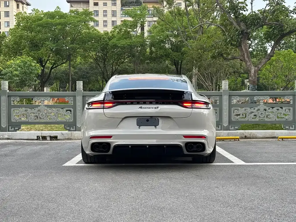 Porsche Panamera — фото 10