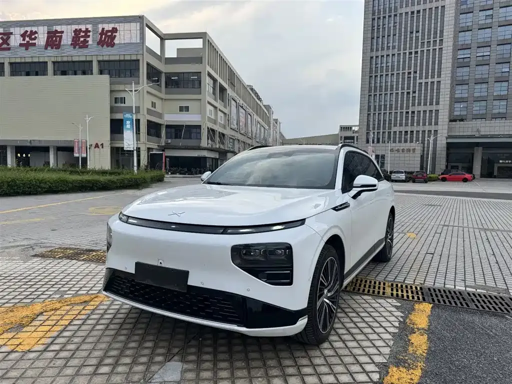 XPeng G9