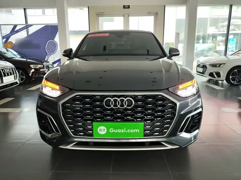 Audi Q5L Sportback — фото 10